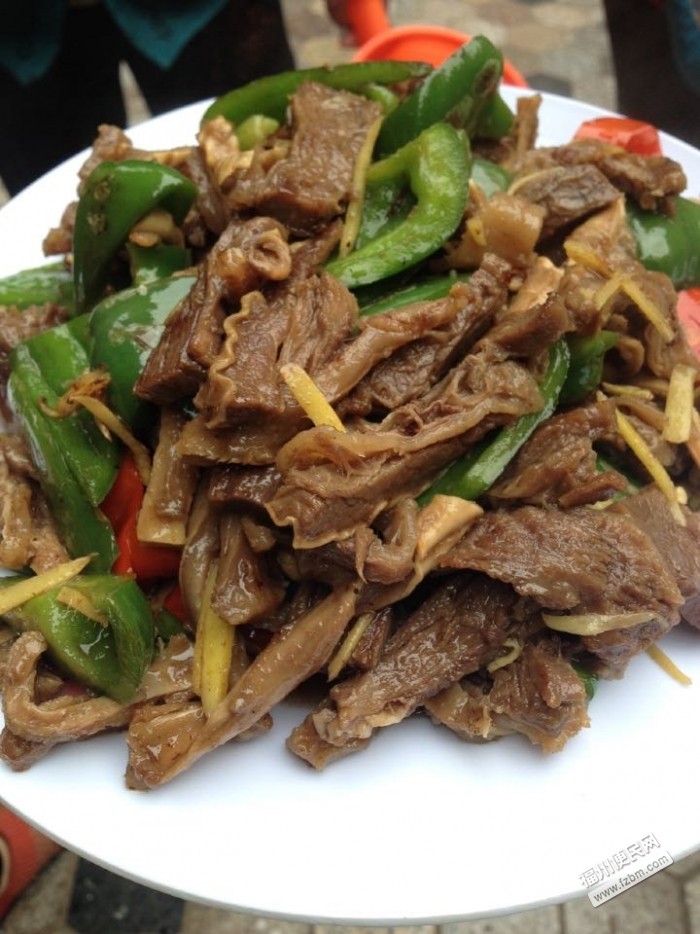 女儿过生日,自已在家下厨,我看不会比五星级酒