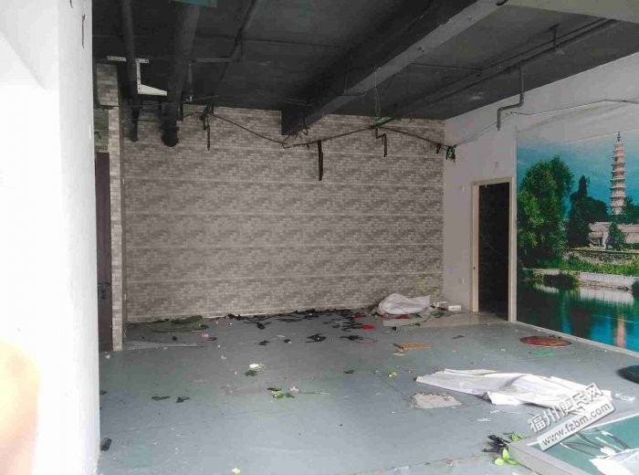 消防大厦540平餐饮装修低于市场价层高3.8米