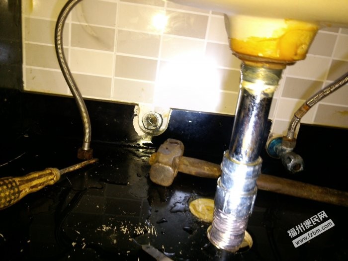 福州专水管维修安装更换水龙头脸盆三角阀软管专水管维修安装 更换水